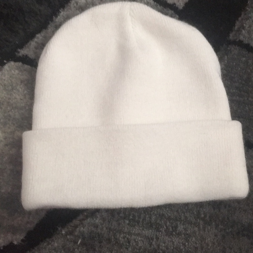 White beanie